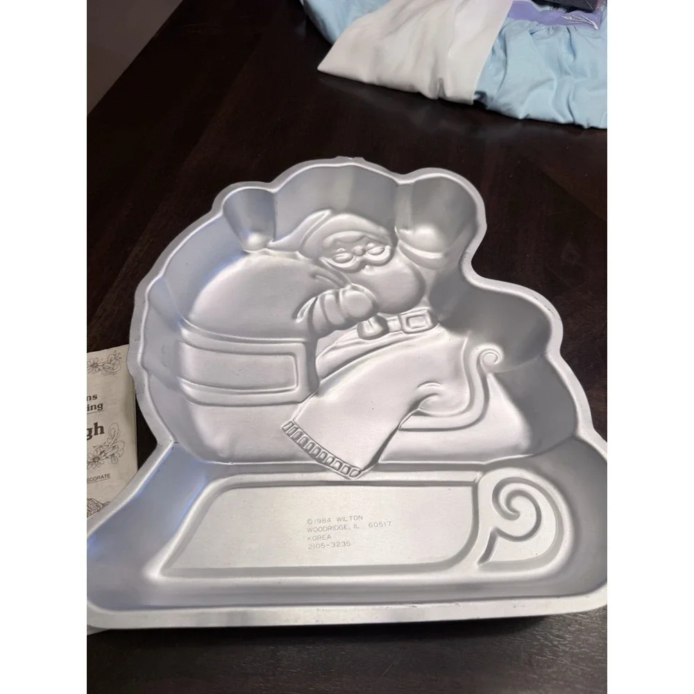 Vintage Wilton Cake Pan Mold Santa 'N Sleigh 2105-3235 1984 instruction book